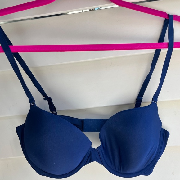 The Nakeds by Victoria Secret - Picture 3 of 6